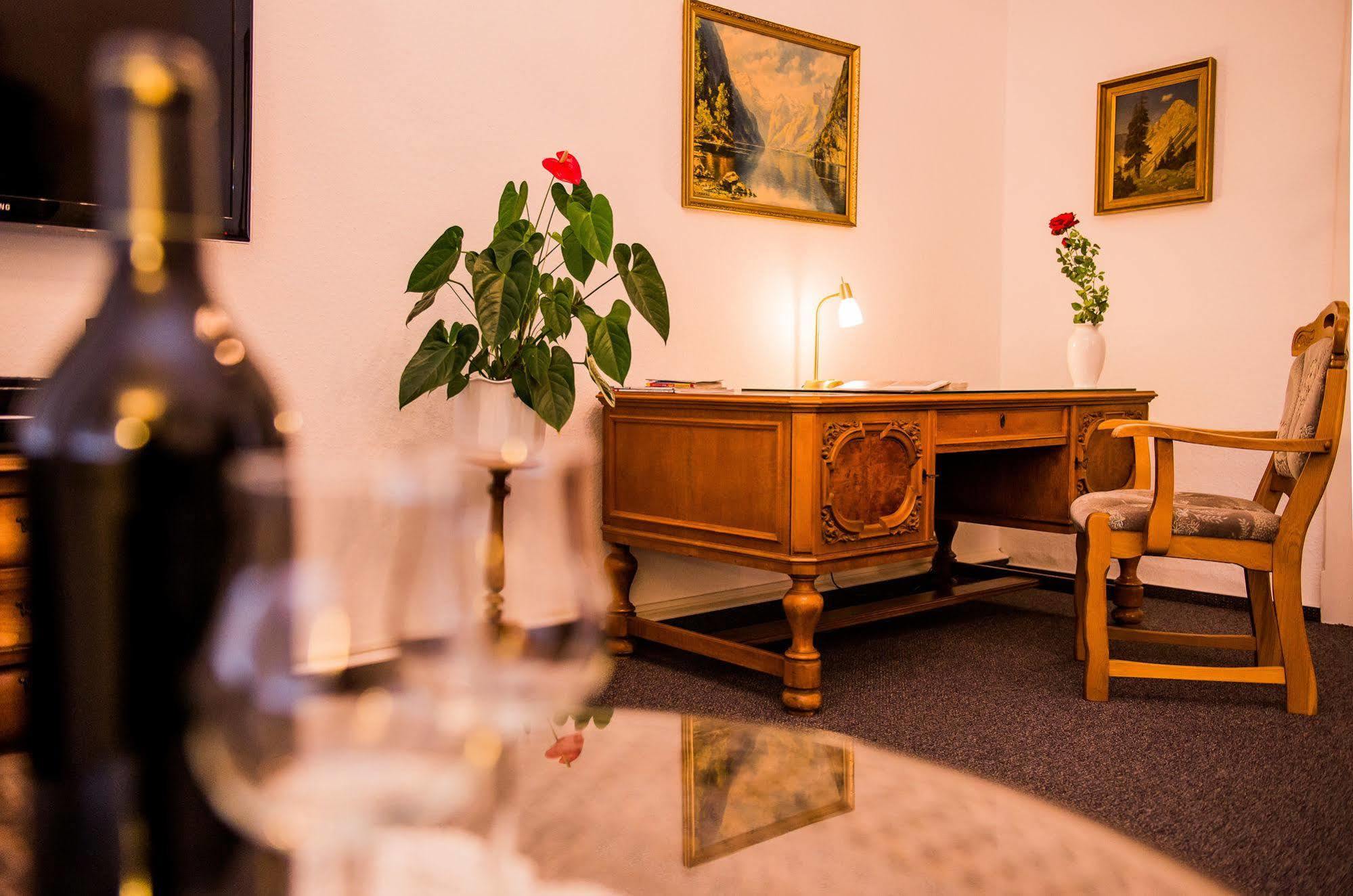 Apartmenthaus Stadt Metz Dresden Ngoại thất bức ảnh