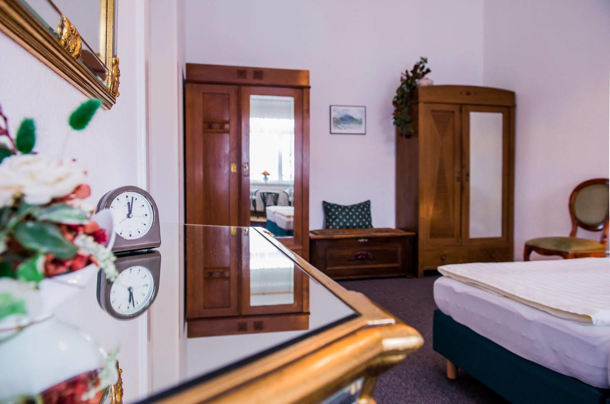 Apartmenthaus Stadt Metz Dresden Ngoại thất bức ảnh